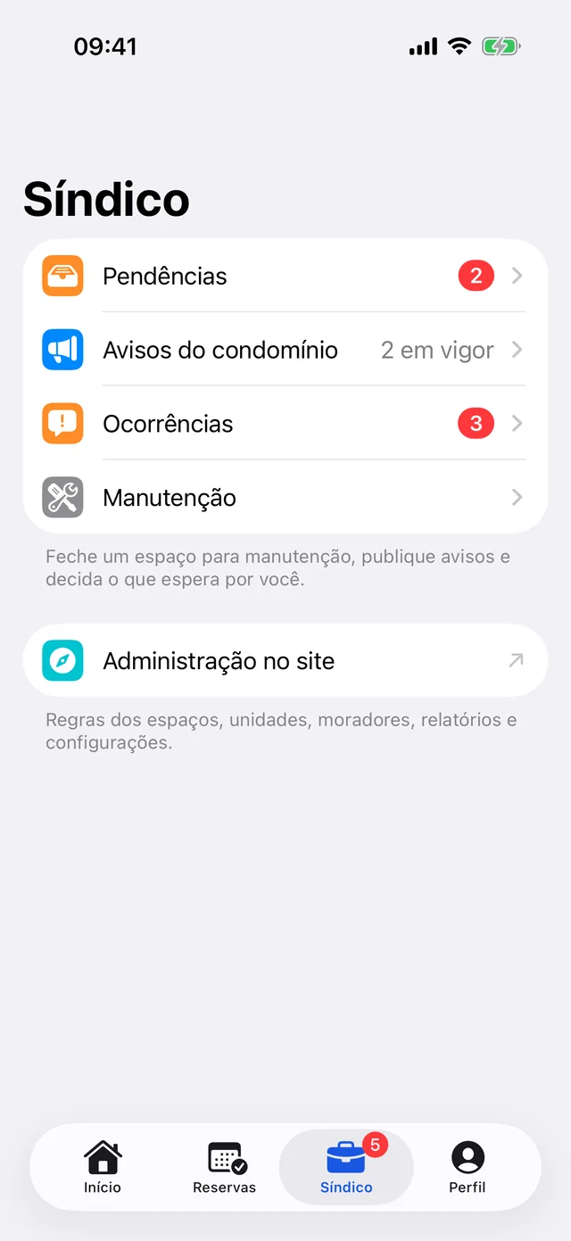 Painel do síndico no app com pendências, avisos, ocorrências e manutenção